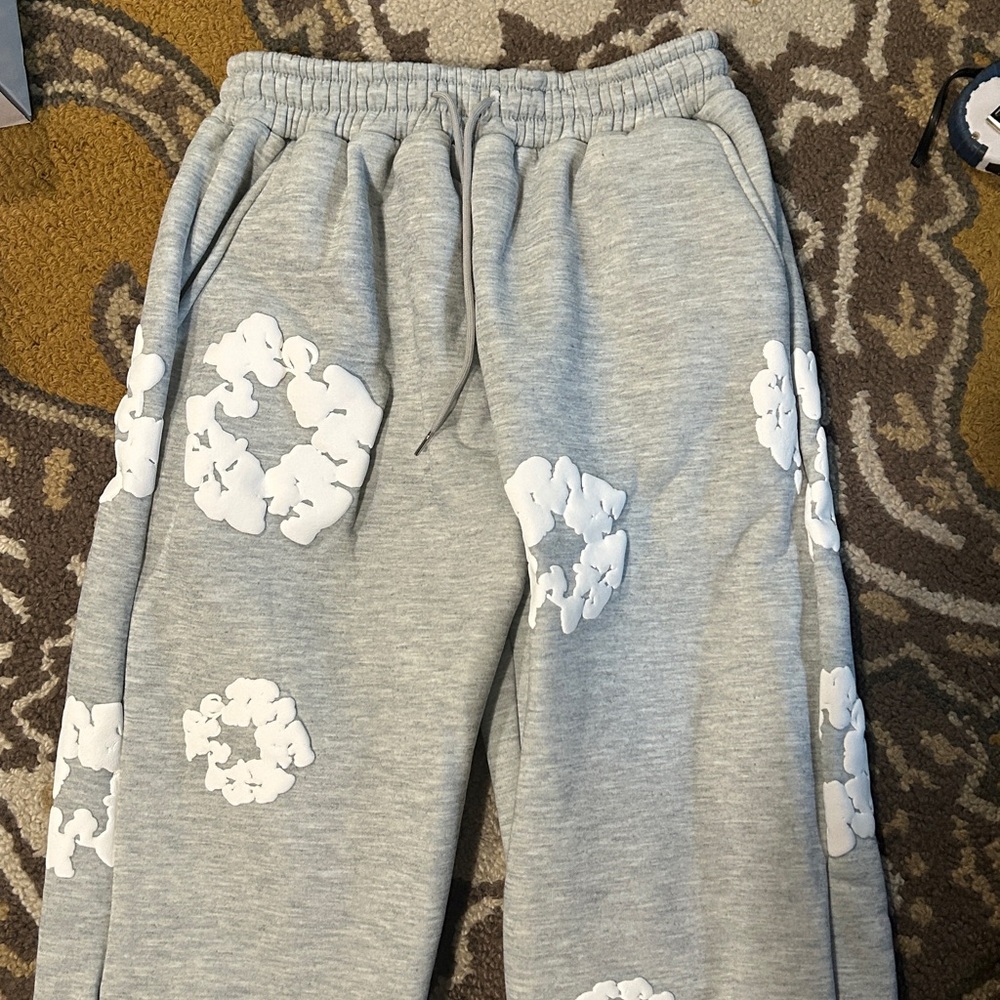 Gray Sweatpants with White Foam-like Floral Design